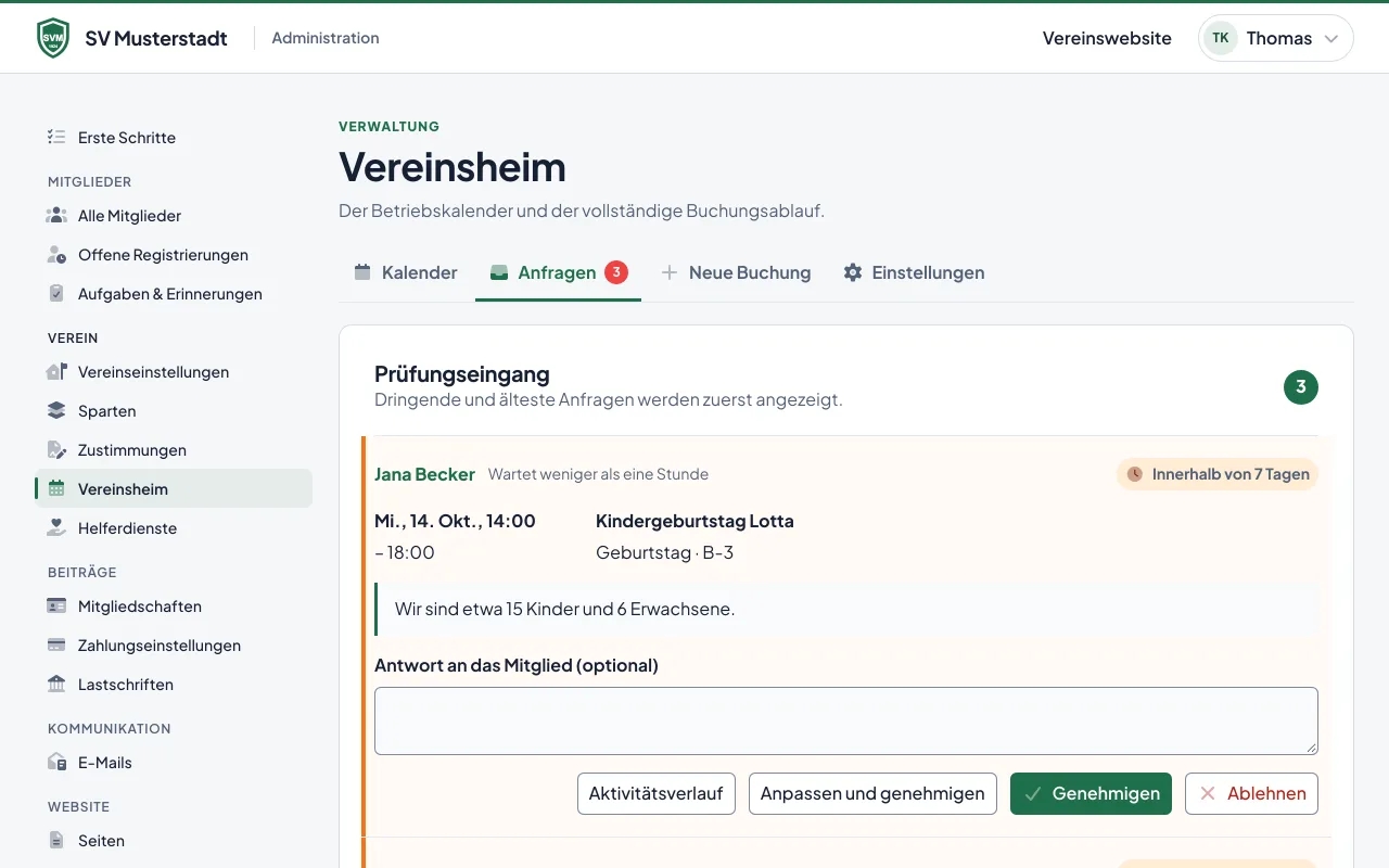Der Posteingang für Freigaben mit offenen Vereinsheim-Anfragen und Knöpfen zum Annehmen oder Ablehnen