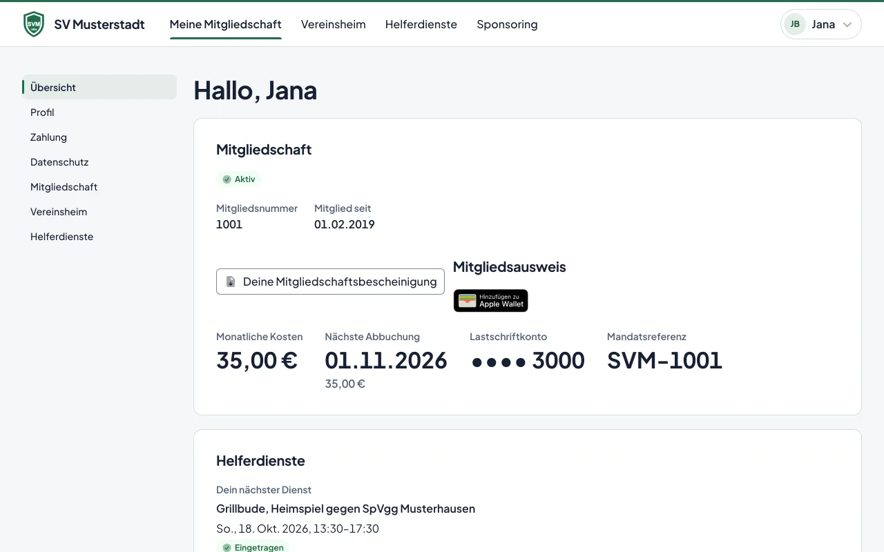 Die Übersicht im Mitgliederbereich von Jana Becker mit Mitgliedsnummer, Monatsbeitrag, Familienmitgliedern, Bescheinigung und Apple-Wallet-Knopf