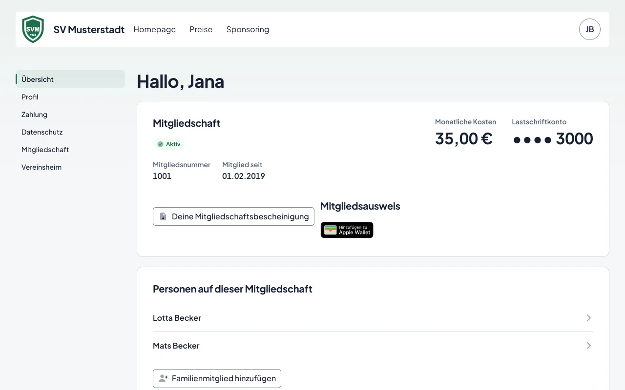 Die Übersicht im Mitgliederbereich von Jana Becker mit Mitgliedsnummer, Monatsbeitrag, Familienmitgliedern, Bescheinigung und Apple-Wallet-Knopf